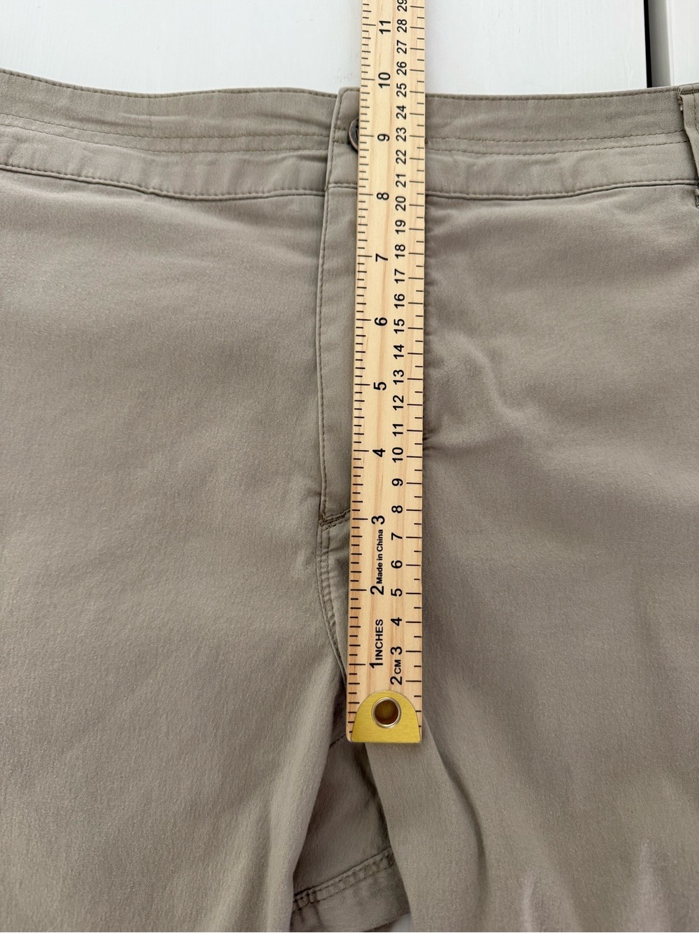 KÜHL Resistor Lite Chino Shorts Men’s 33 Khaki - Picture 8 of 9